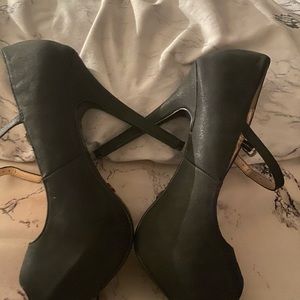 Black 6in  heels size 11